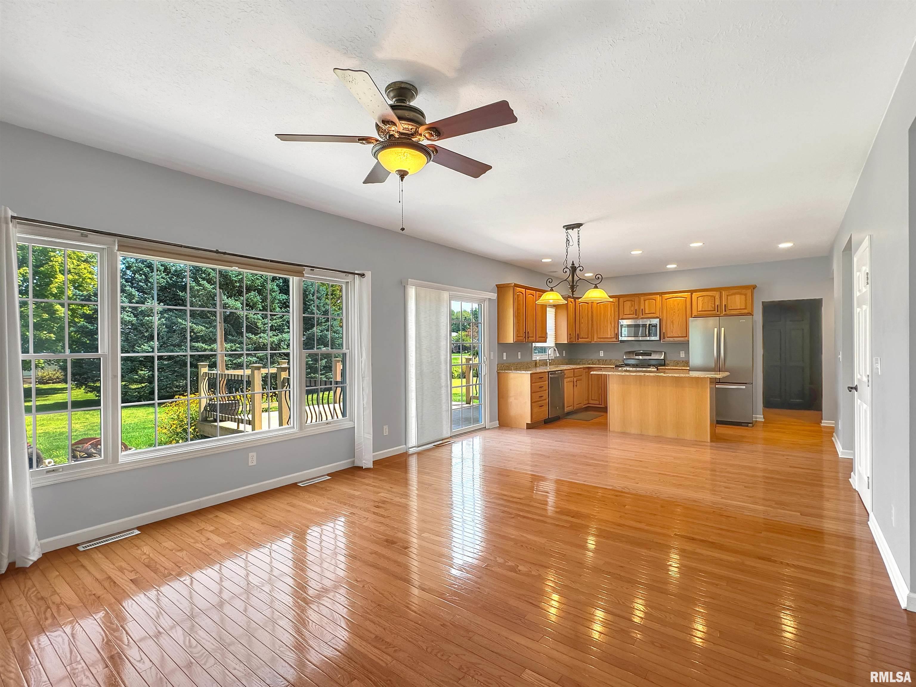7712 West Bryce Court Mapleton, IL 61547 - Photo 13 of 52