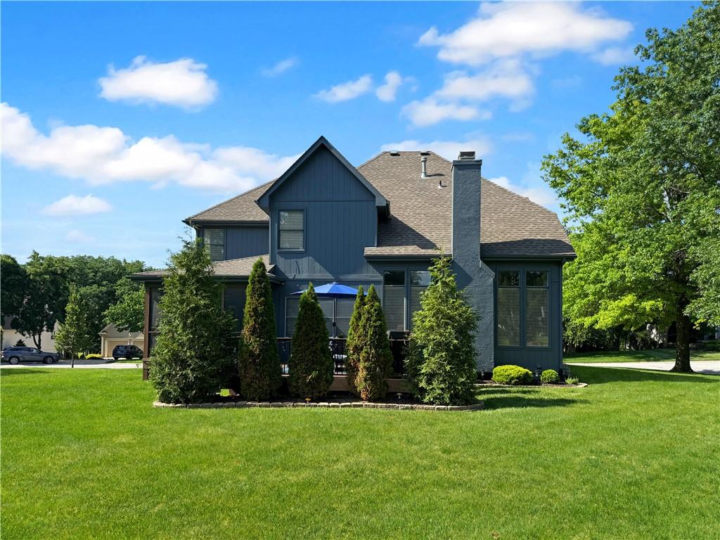 232 Southwest Winterpark Circle Lee's Summit, MO 64081 - Photo 3 of 4