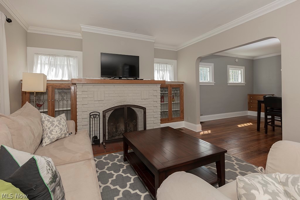 3242 Ormond Road Cleveland, OH 44118 - Photo 6 of 30 Gallery Image 6