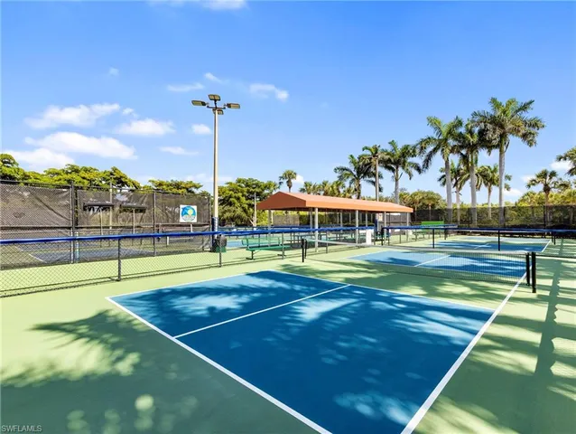 a view of a tennis court