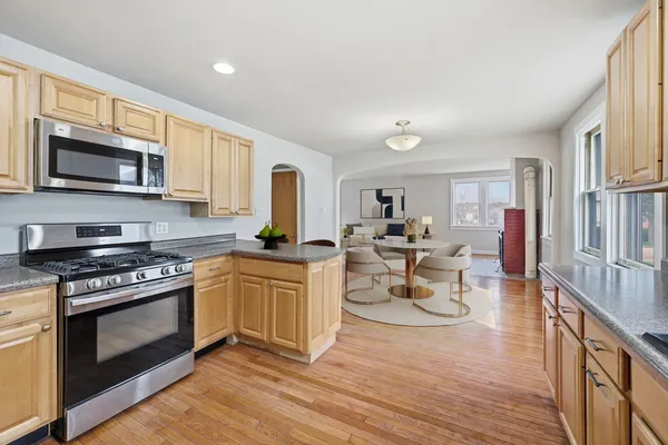 $275,000 | 1426 North Harrison Street, Algonquin, IL 60102