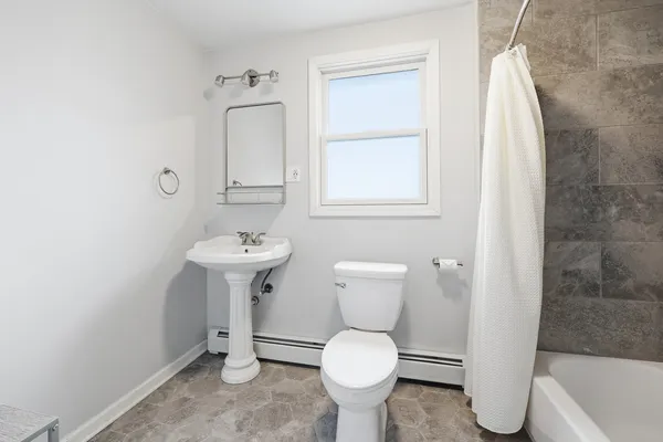 $275,000 | 1426 North Harrison Street, Algonquin, IL 60102