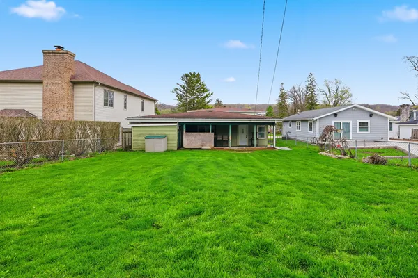 $275,000 | 1426 North Harrison Street, Algonquin, IL 60102