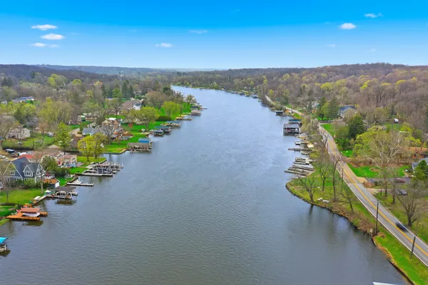 $275,000 | 1426 North Harrison Street, Algonquin, IL 60102