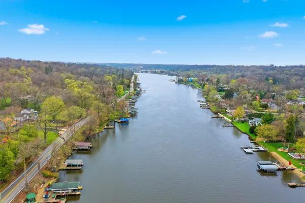 $275,000 | 1426 North Harrison Street, Algonquin, IL 60102