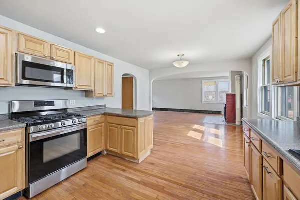 $275,000 | 1426 North Harrison Street, Algonquin, IL 60102