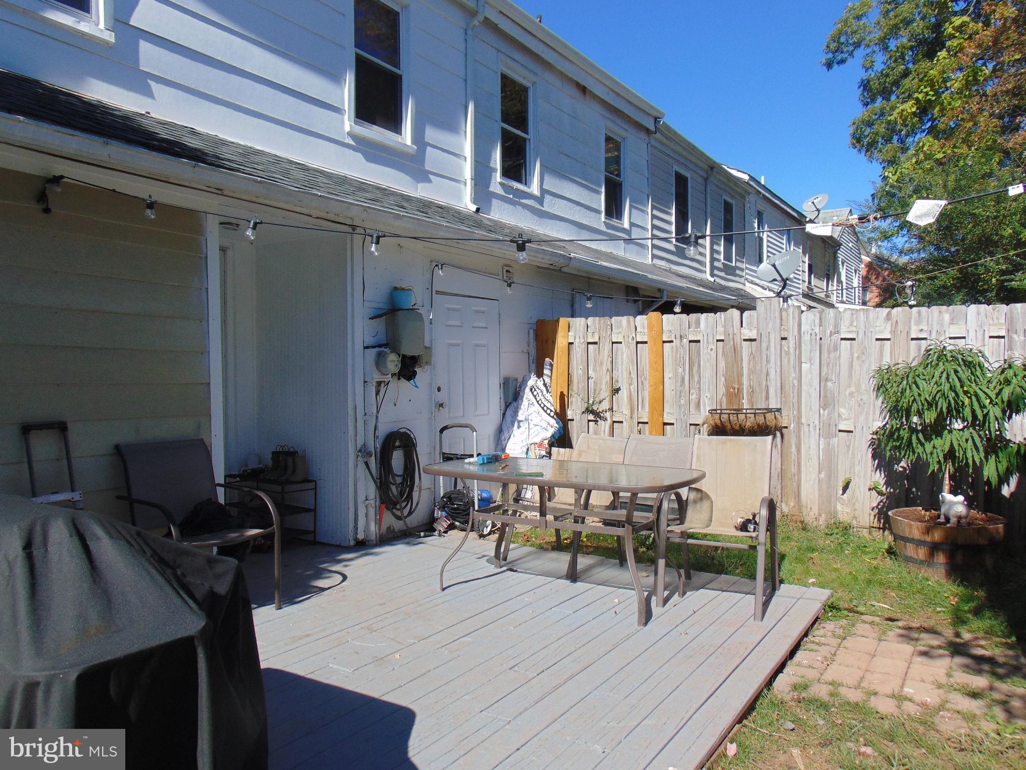 9827 Buckner Road Manassas, VA 20110 - Photo 4 of 9 REAR PATIO