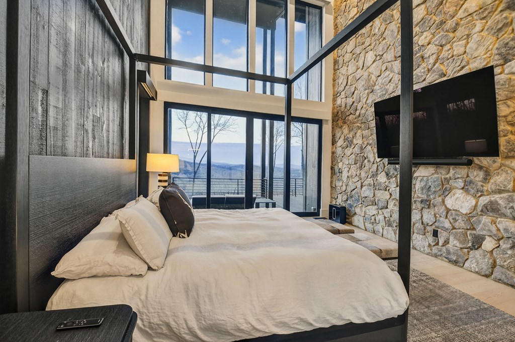 415 Green Ridge Trail Blue Ridge, GA 30513 - Photo 11 of 105