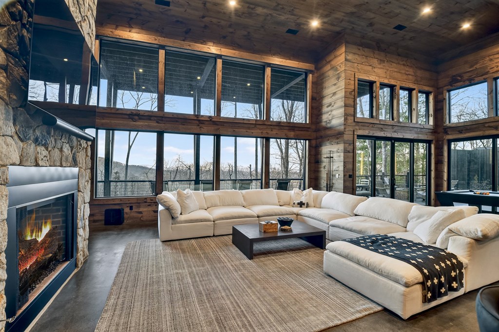 415 Green Ridge Trail Blue Ridge, GA 30513 - Photo 18 of 105