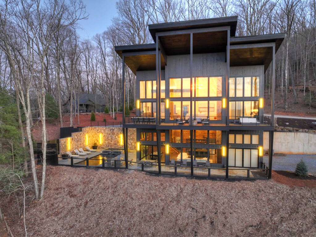 415 Green Ridge Trail Blue Ridge, GA 30513 - Photo 4 of 105