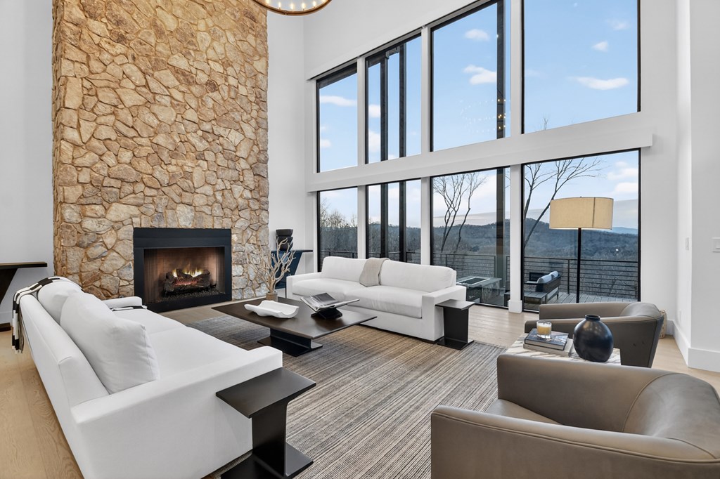 415 Green Ridge Trail Blue Ridge, GA 30513 - Photo 7 of 105