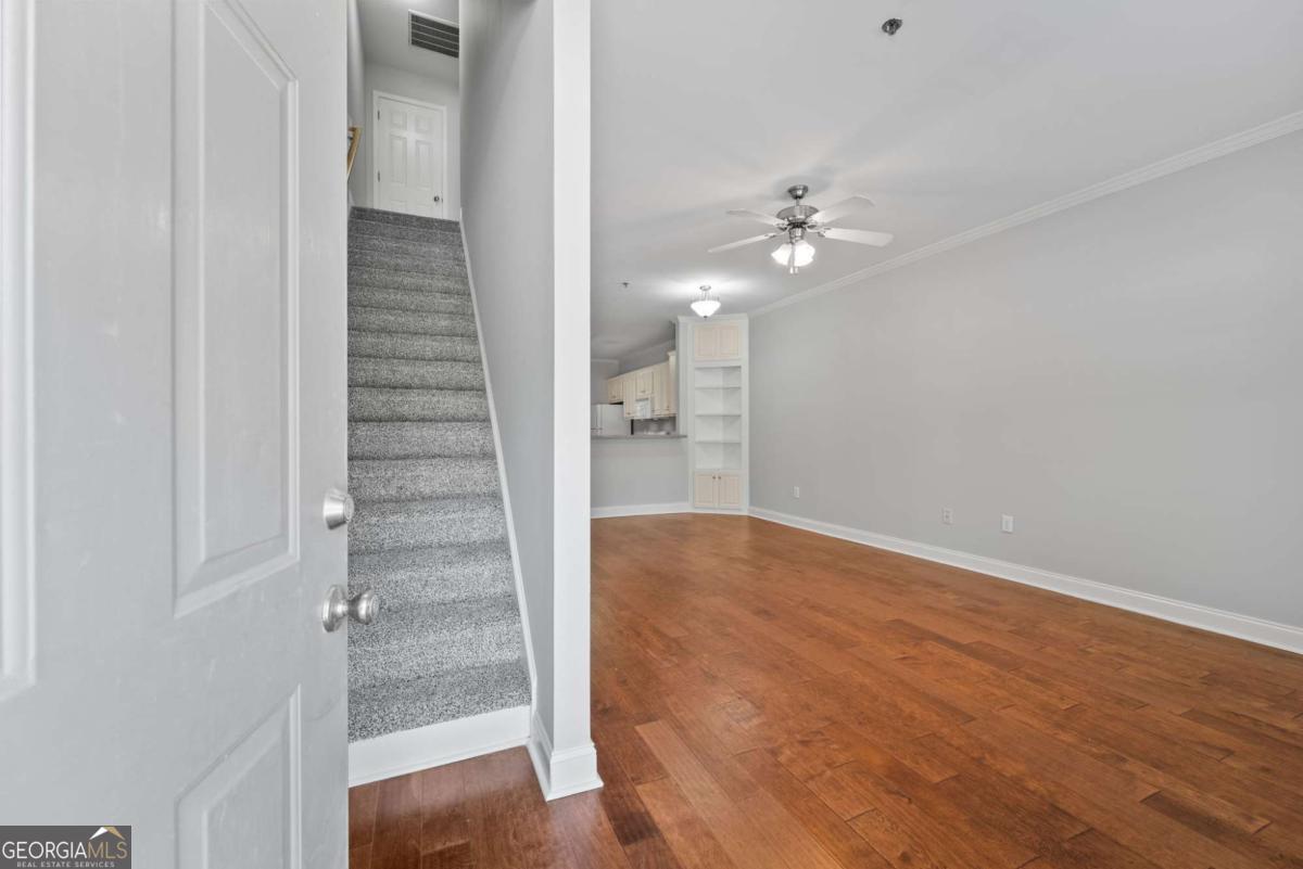 460 South Barnett Shoals Road, Unit E3 Athens, GA 30605 - Photo 3 of 24