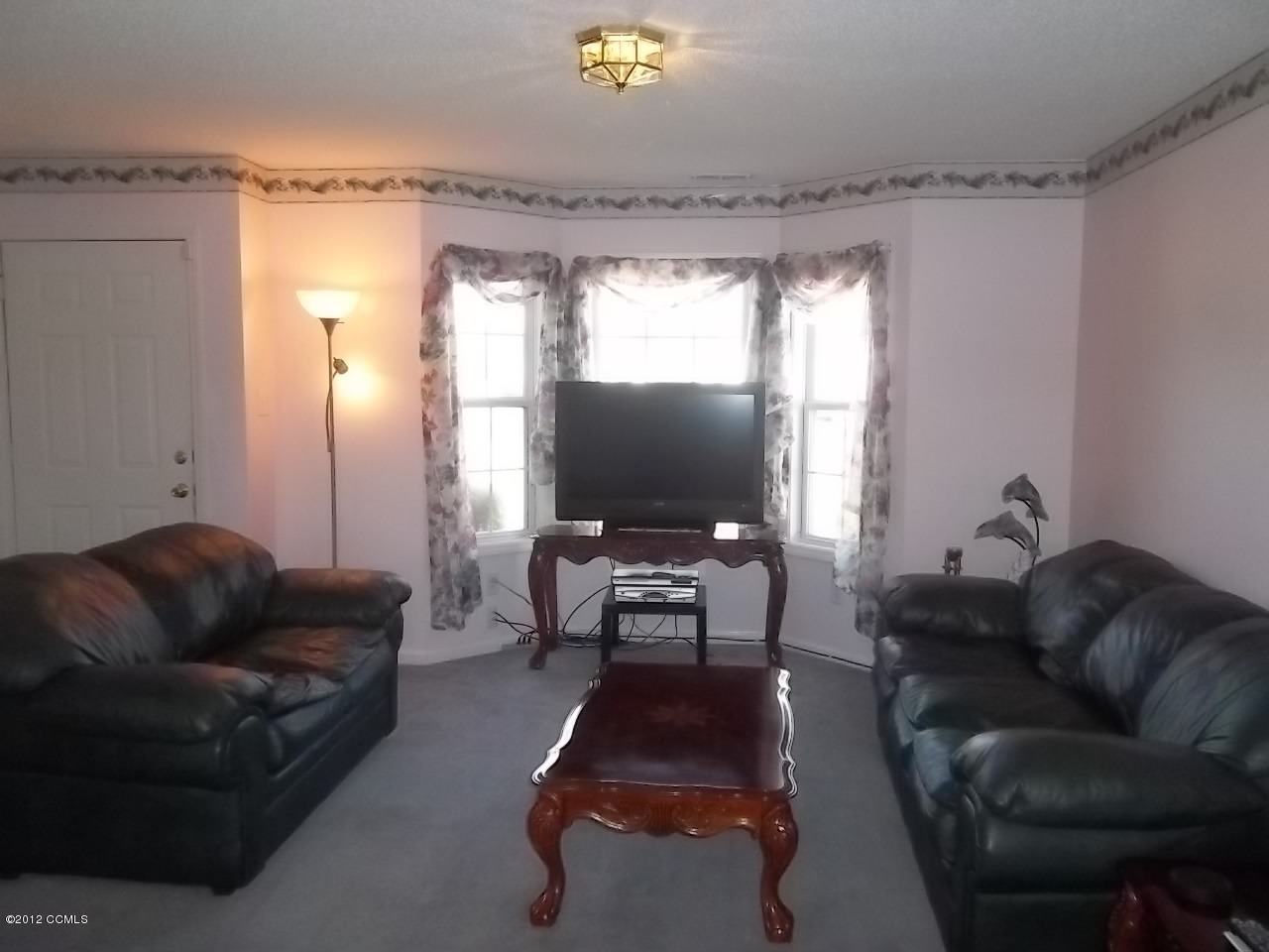 618 Fox Ridge Court Havelock, NC 28532 - Photo 8 of 34 Living Room