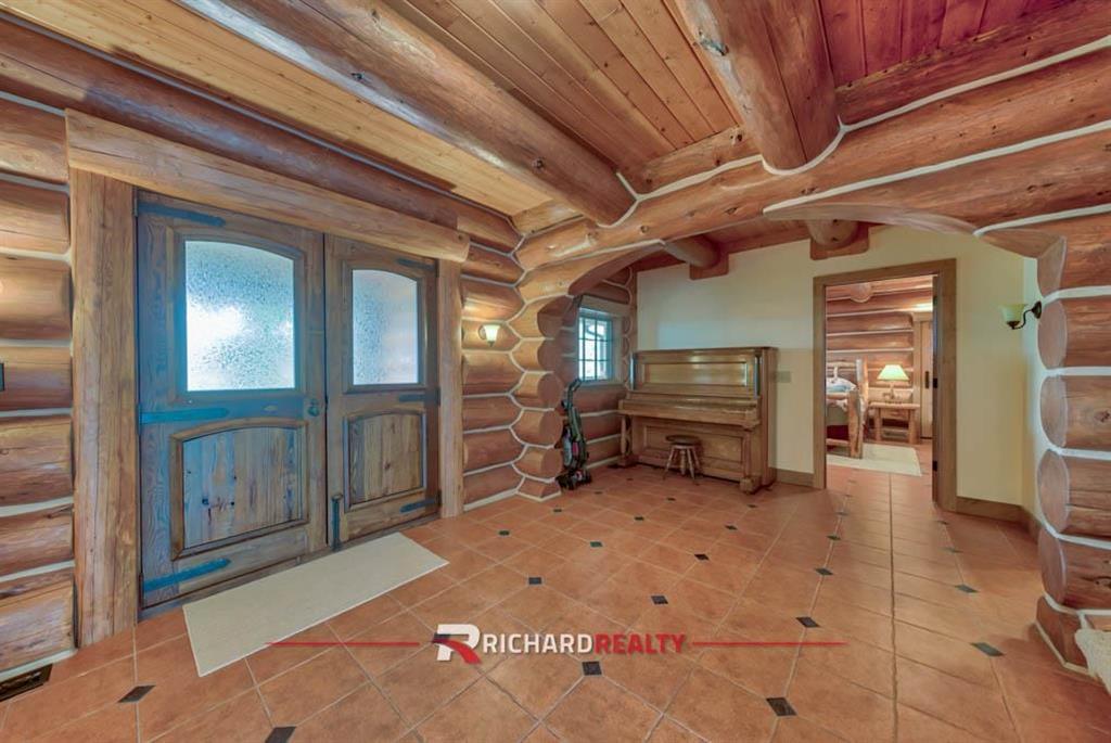 1727 Highway 14 Shell, WY 82441 - Photo 6 of 62 Gallery Image 6