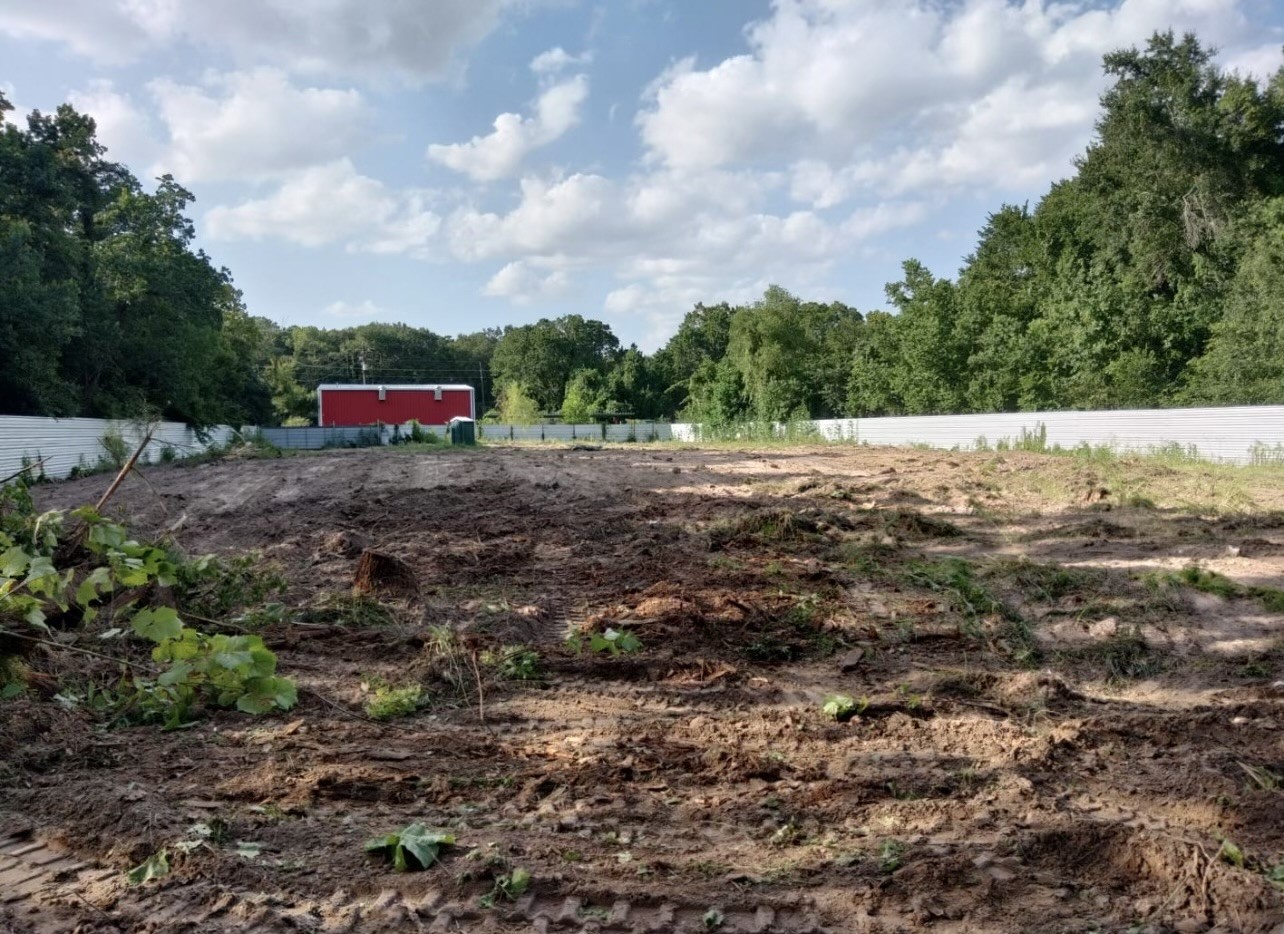 9612 Humble Westfield Road Houston, TX 77032 - Photo 6 of 9 a view of outdoor space and yard