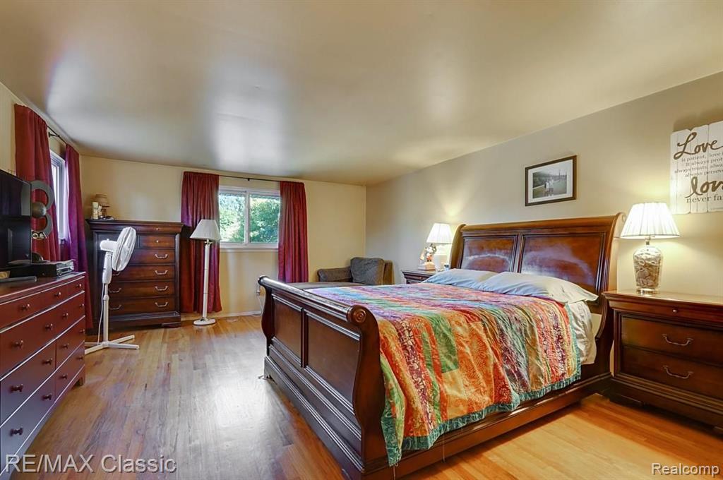 16381 Wayne Road Livonia, MI 48154 - Photo 14 of 27