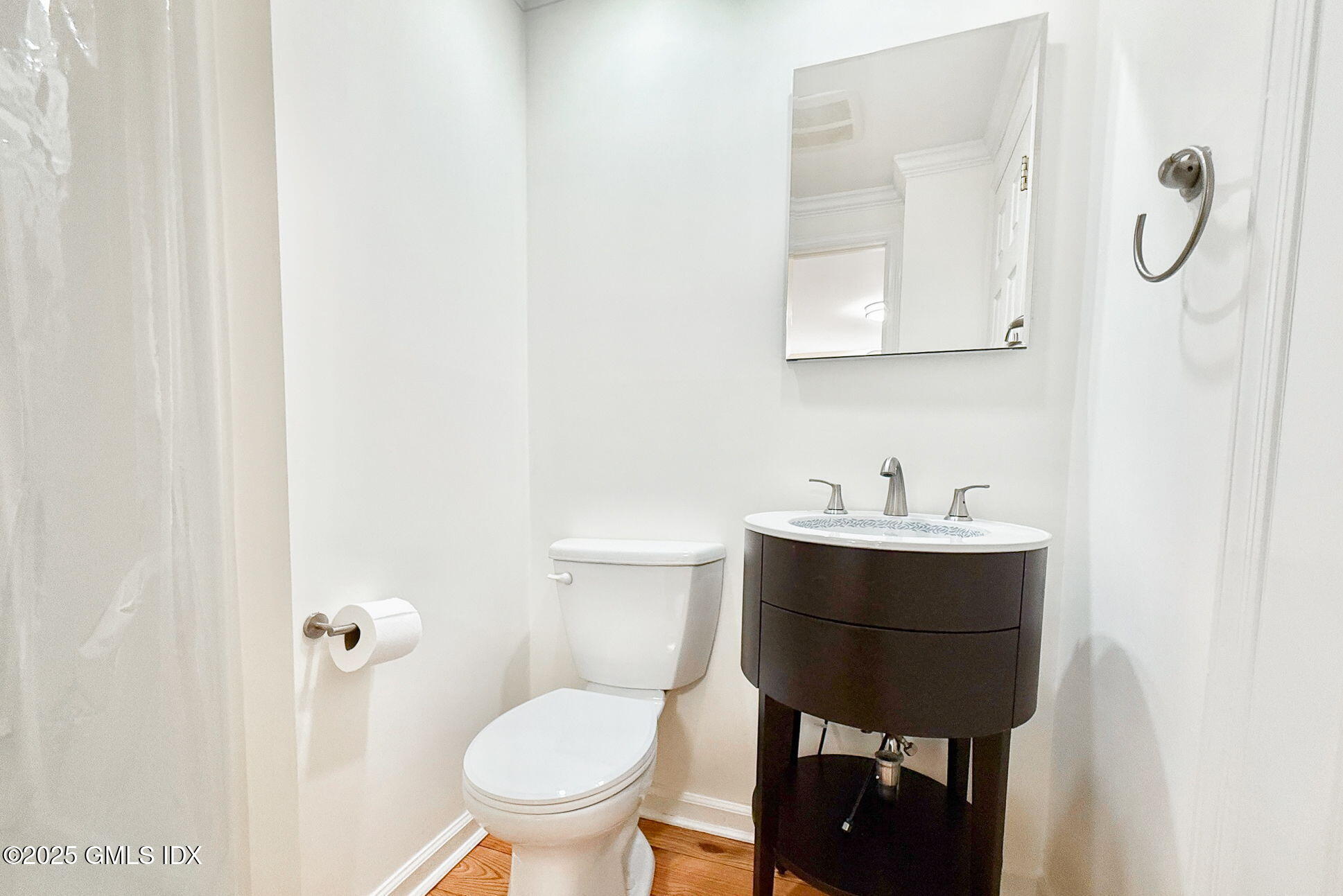 65 Lockwood Lane Riverside, CT 06878 - Photo 11 of 31 58-web-or-mls-65-lockwood-ln