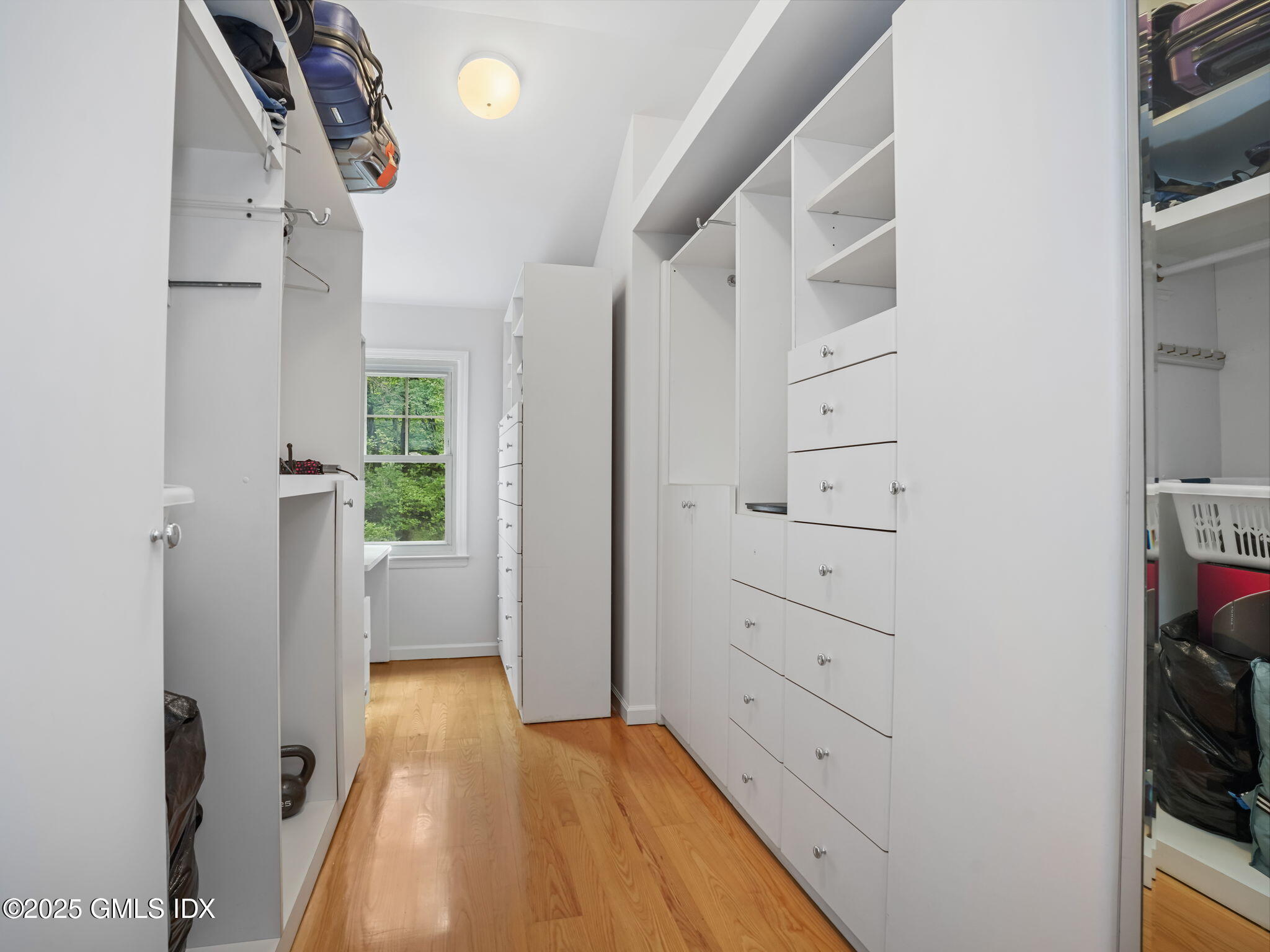 65 Lockwood Lane Riverside, CT 06878 - Photo 14 of 31 Walk-In Closet