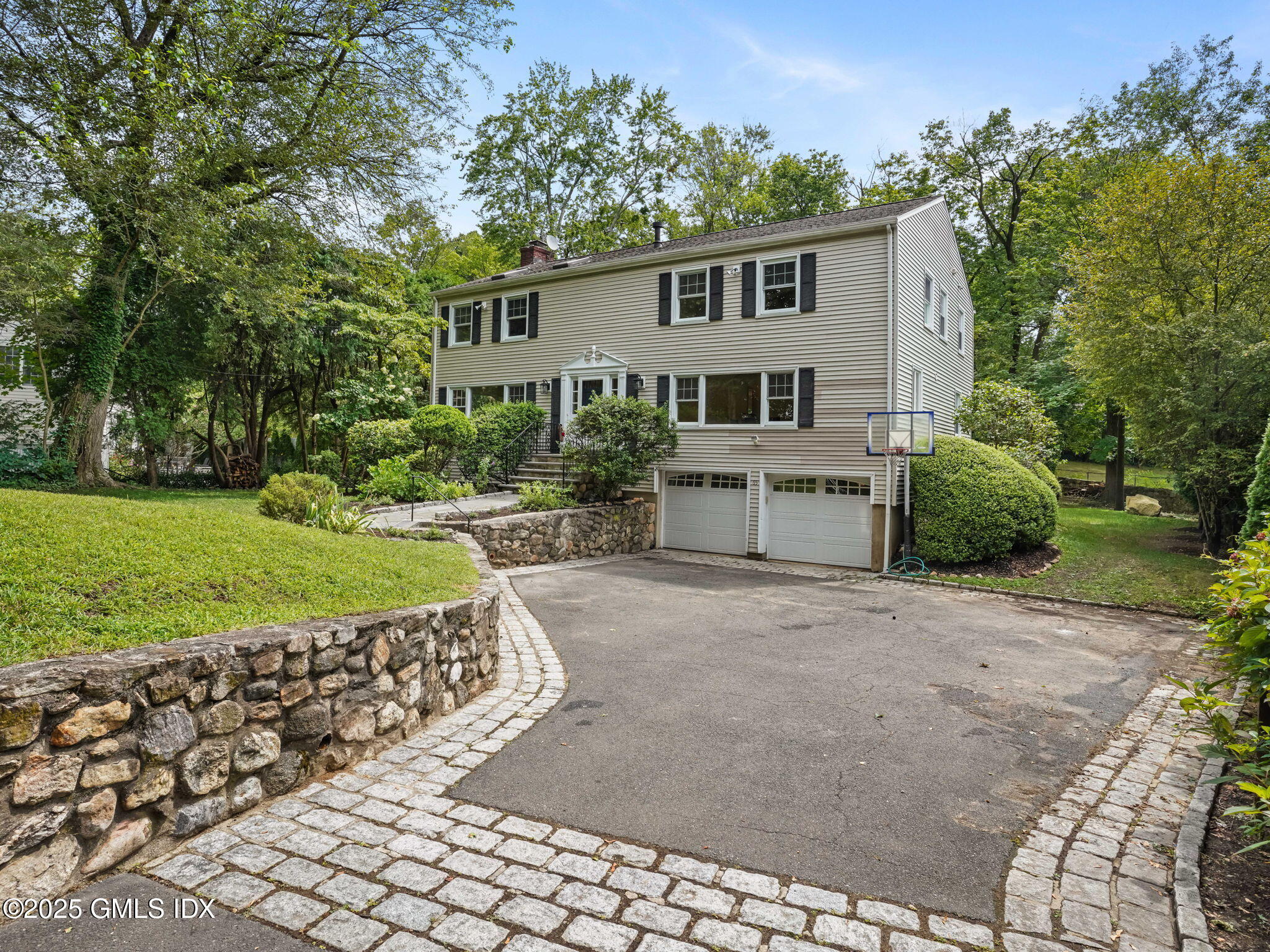 65 Lockwood Lane Riverside, CT 06878 - Photo 2 of 31 Front