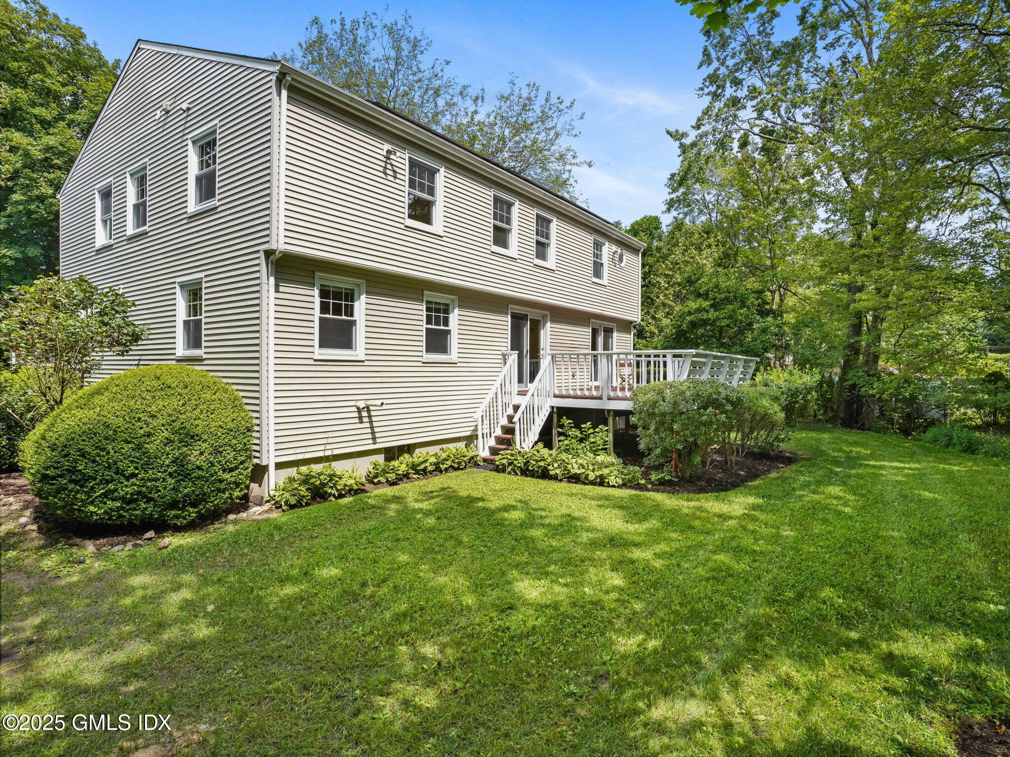 65 Lockwood Lane Riverside, CT 06878 - Photo 25 of 31 Backyard