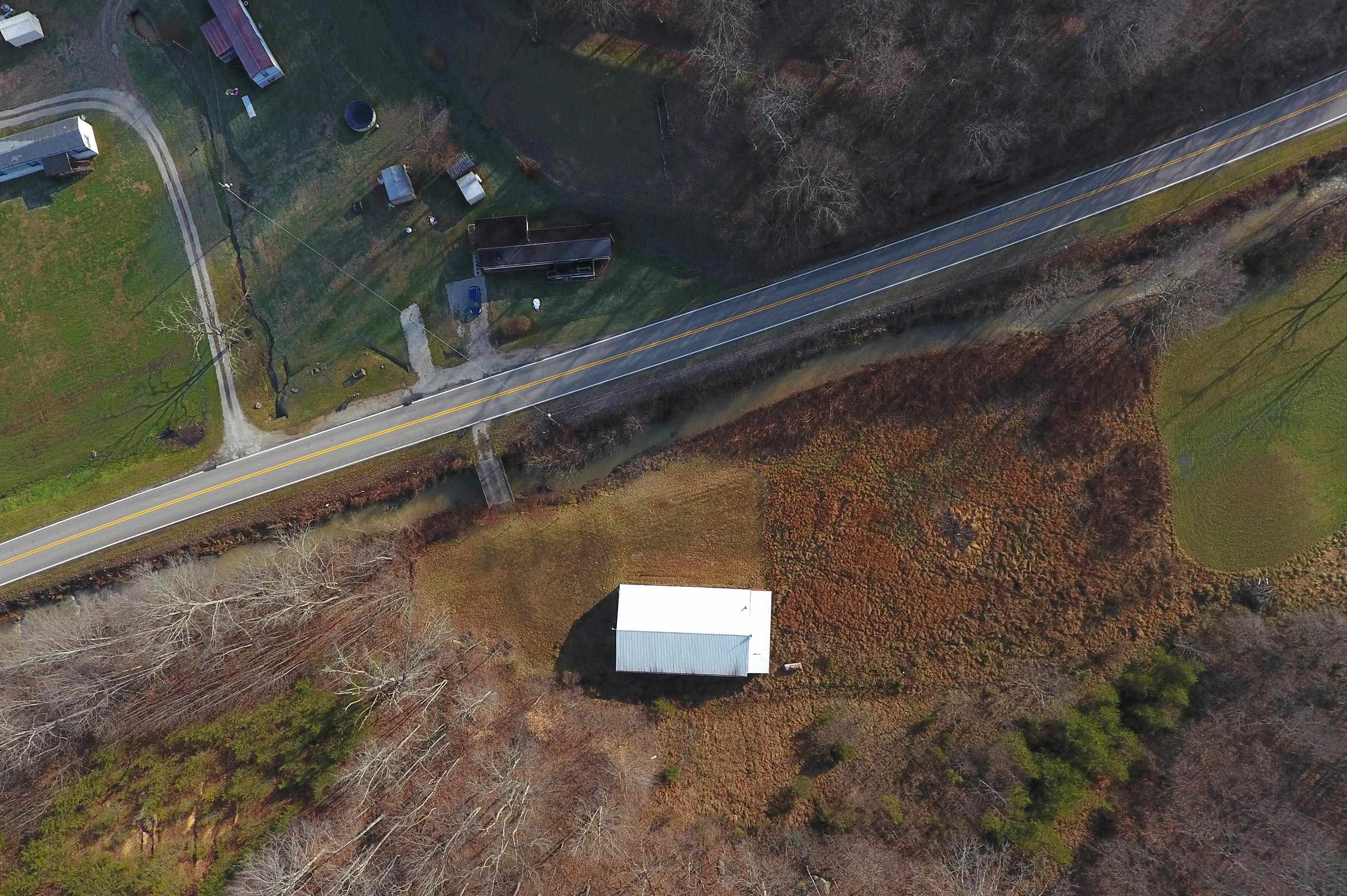 7274 Hamlin Road Hamlin, WV 25523 - Photo 13 of 28 Gallery Image 13