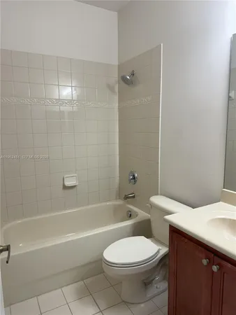 $3,000 | 1048 Northeast 30th Avenue, Unit 1048, Homestead, FL 33033