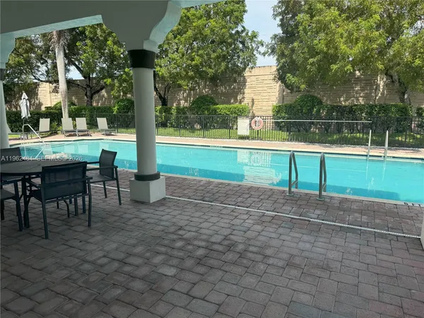 $3,000 | 1048 Northeast 30th Avenue, Unit 1048, Homestead, FL 33033