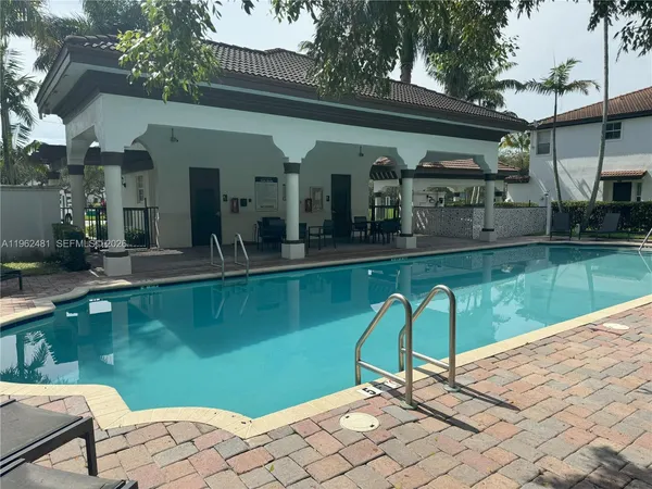 $3,000 | 1048 Northeast 30th Avenue, Unit 1048, Homestead, FL 33033