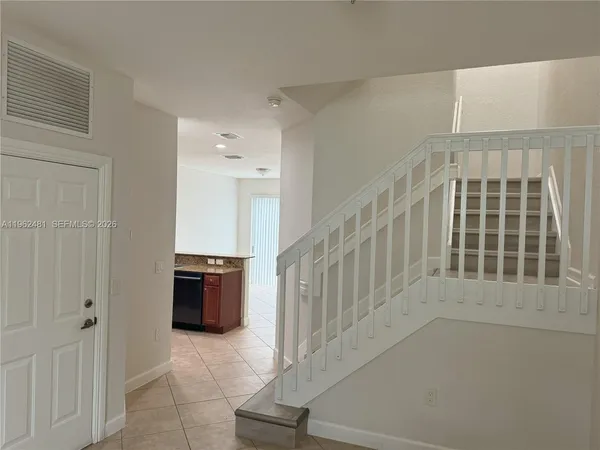 $3,000 | 1048 Northeast 30th Avenue, Unit 1048, Homestead, FL 33033