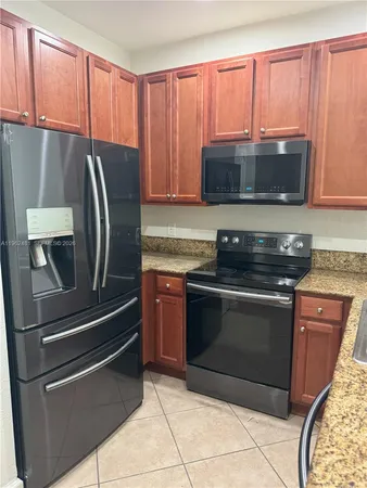 $3,000 | 1048 Northeast 30th Avenue, Unit 1048, Homestead, FL 33033