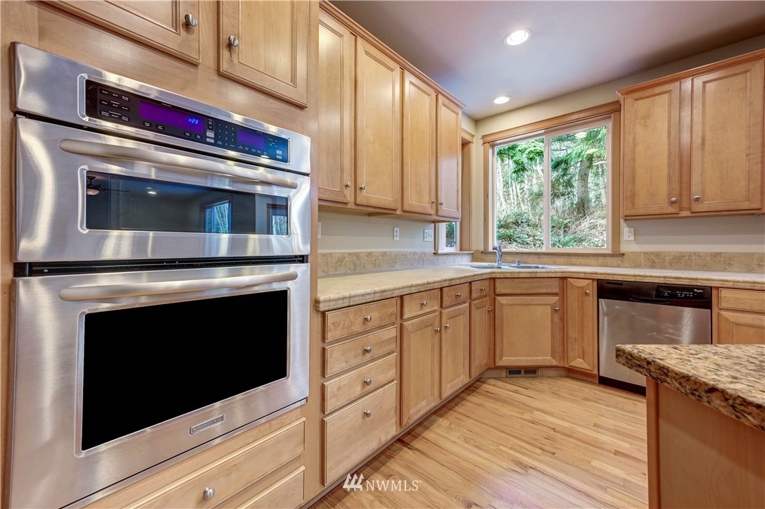 225 South Camano Ridge Road Camano Island, WA 98282 - Photo 12 of 34 Gallery Image 12