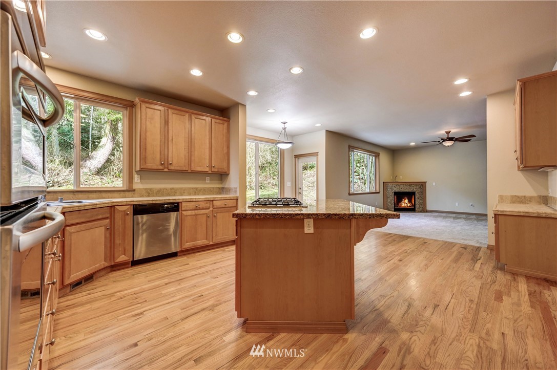 225 South Camano Ridge Road Camano Island, WA 98282 - Photo 9 of 34 Gallery Image 9
