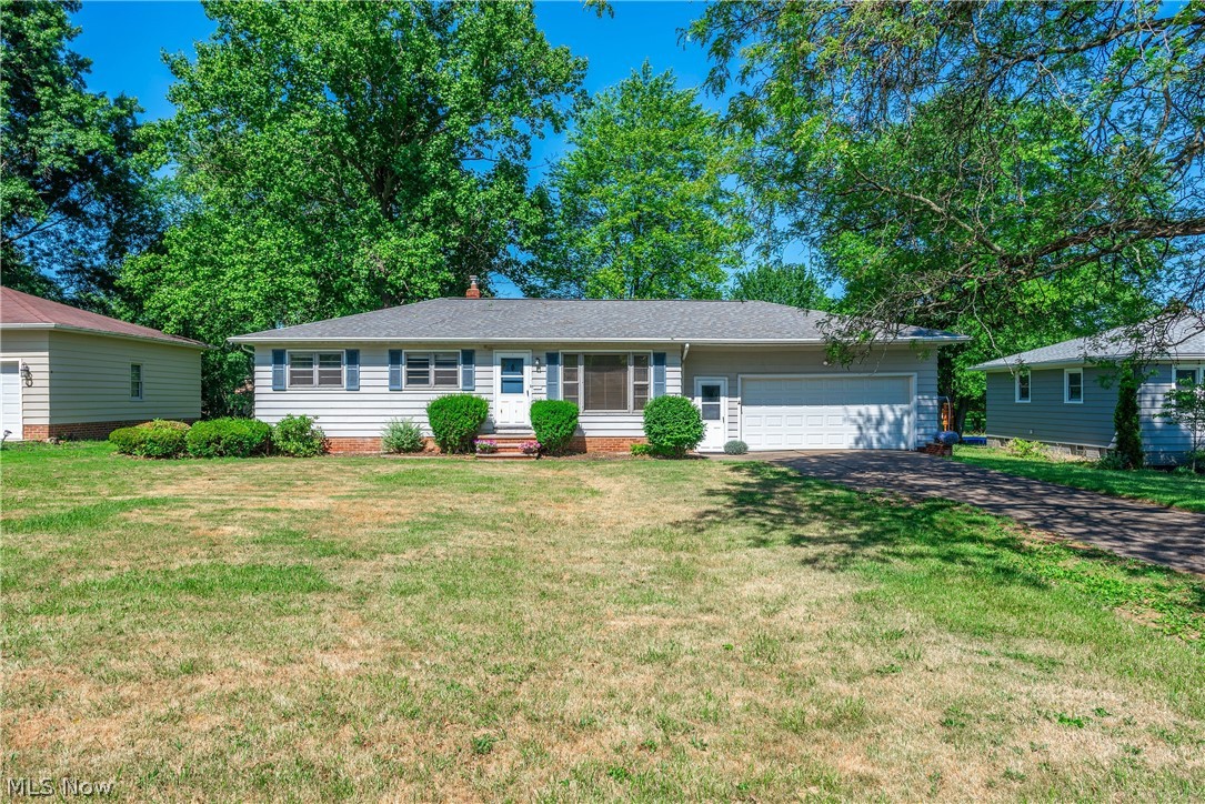 13686 Harper Road Strongsville, OH 44149 - Photo 1 of 41 Gallery Image 1