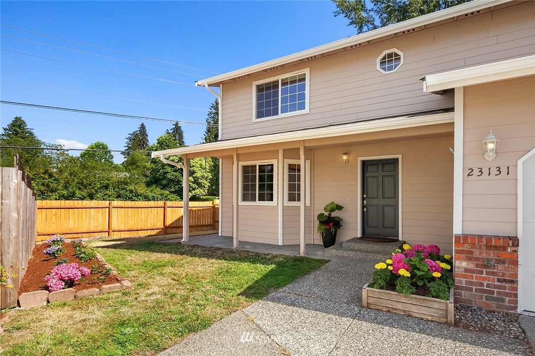 23131 14th Drive Southeast Bothell, WA 98021 - Photo 2 of 20