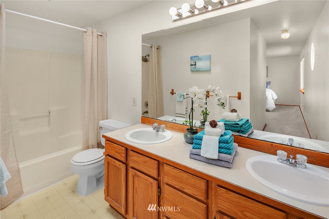 23131 14th Drive Southeast Bothell, WA 98021 - Photo 13 of 20