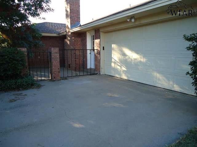 2419 Reilly Road Wichita Falls, TX 76306 - Photo 3 of 9 Gallery Image 3