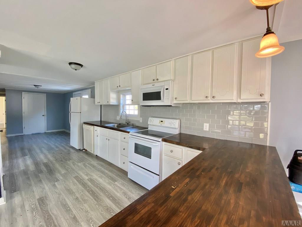 1164 Northside Road Elizabeth City, NC 27909 - Photo 5 of 21 kitchen