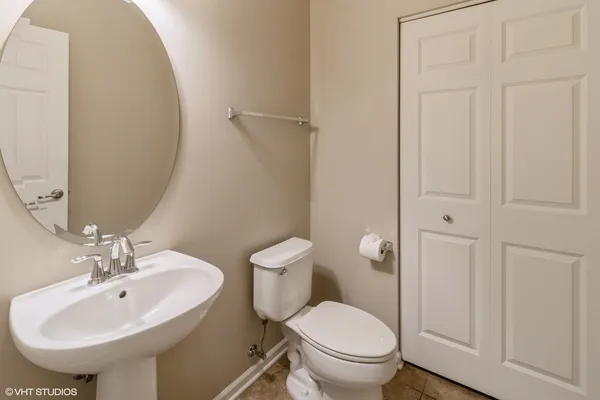 $3,500 | 2224 South Crambourne Way, Arlington Heights, IL 60005