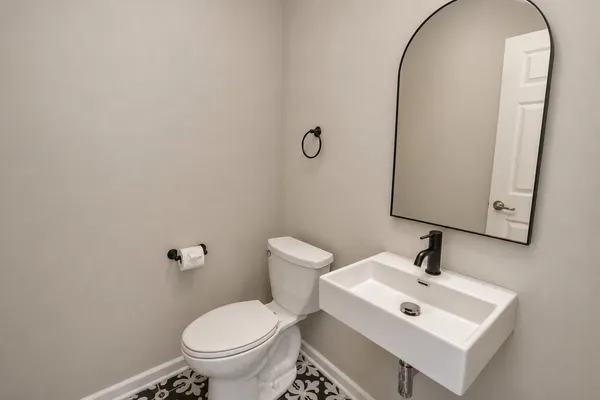 $3,500 | 2224 South Crambourne Way, Arlington Heights, IL 60005