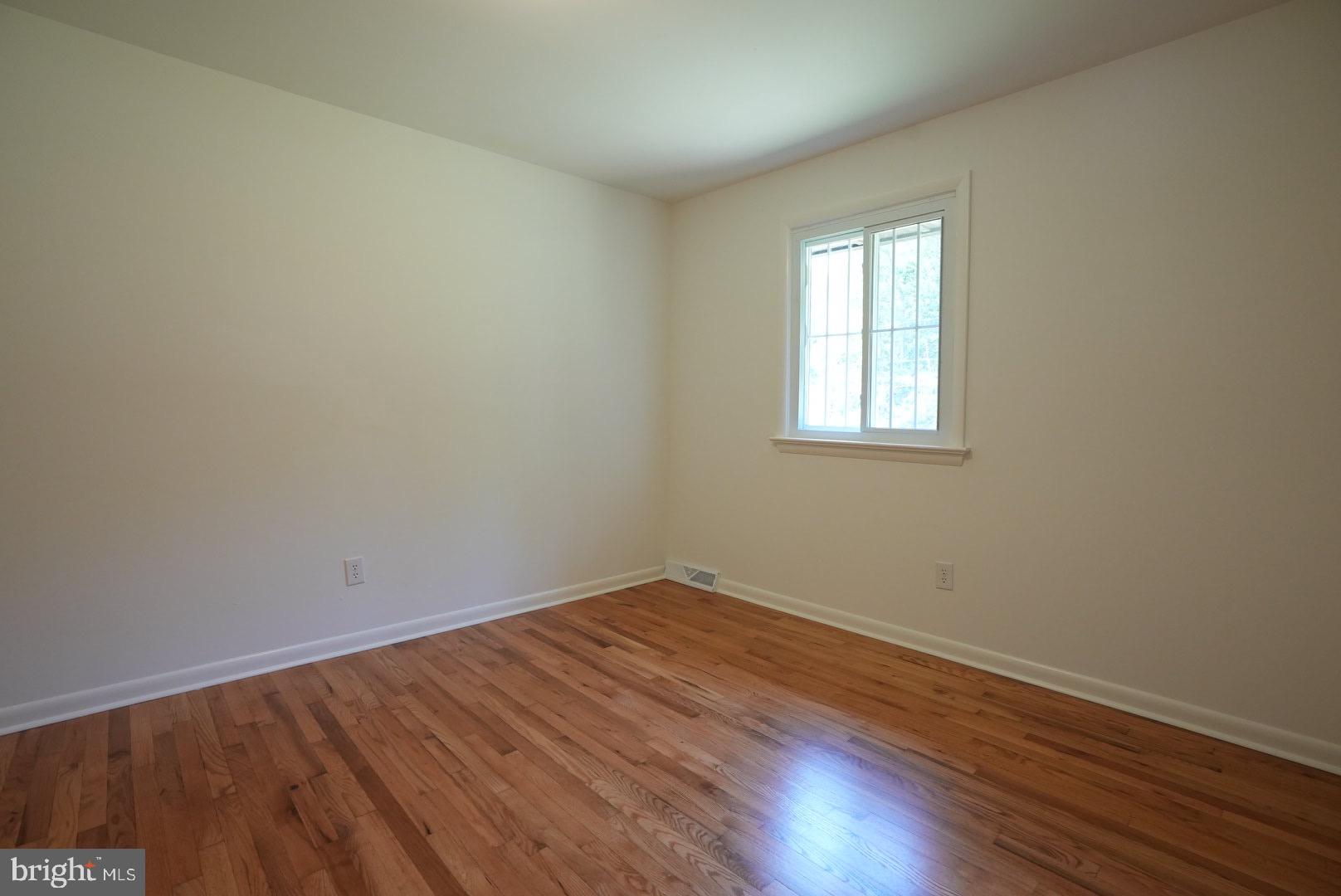90 Parvin Mill Road Bridgeton, NJ 08302 - Photo 18 of 55 Bedroom 1