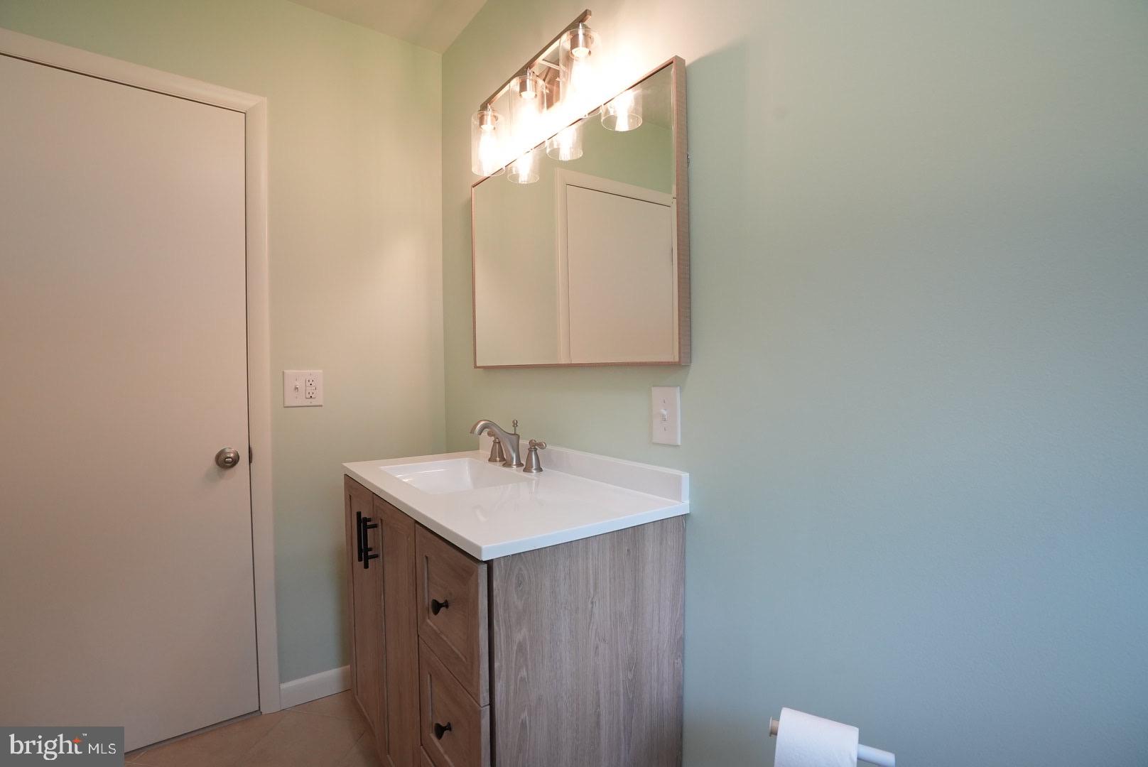 90 Parvin Mill Road Bridgeton, NJ 08302 - Photo 23 of 55 Remodeled Bath