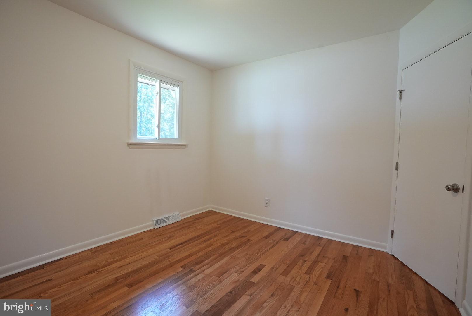 90 Parvin Mill Road Bridgeton, NJ 08302 - Photo 27 of 55 Bedroom 2