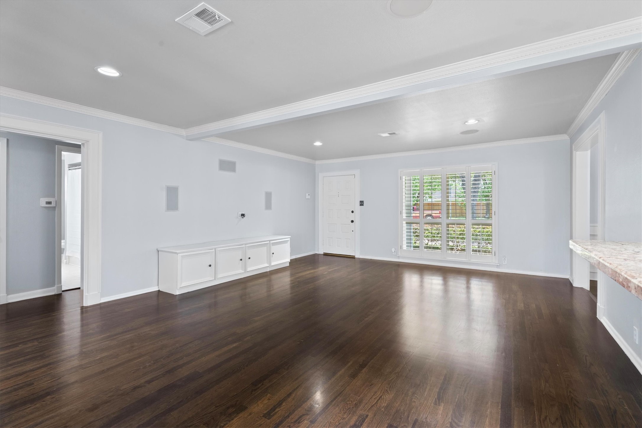 1328 Bingle Road Houston, TX 77055 - Photo 11 of 48