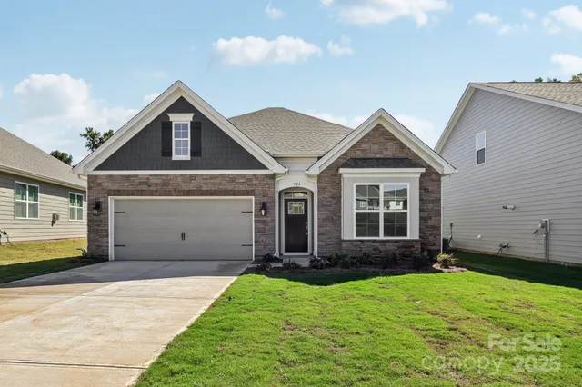 $405,000 | 124 North Shayna Road, Troutman, NC 28166