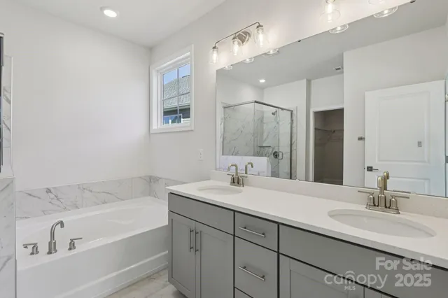 $405,000 | 124 North Shayna Road, Troutman, NC 28166