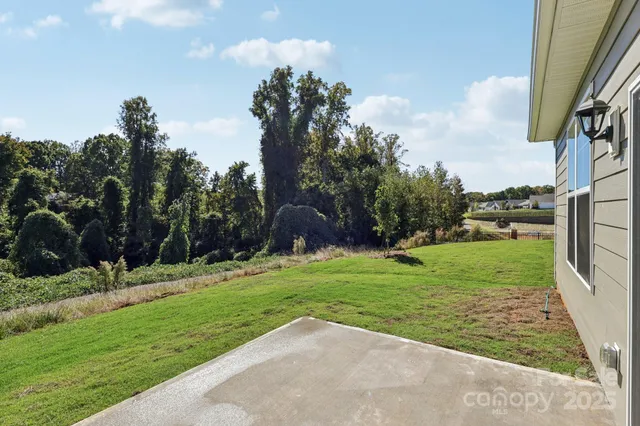 $405,000 | 124 North Shayna Road, Troutman, NC 28166