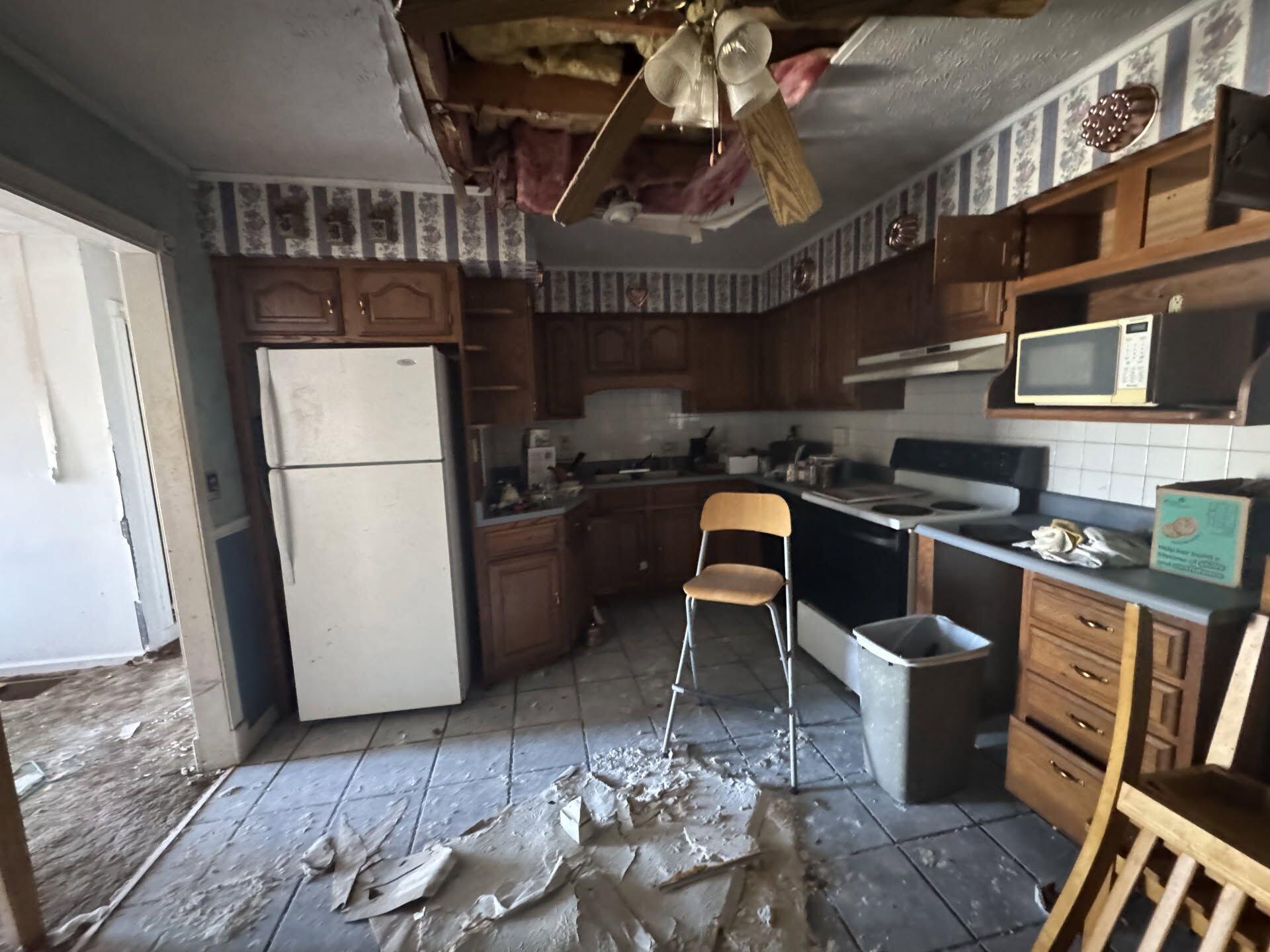 90 Idle Acrs Road Huntington, WV 25701 - Photo 8 of 26 image 801124
