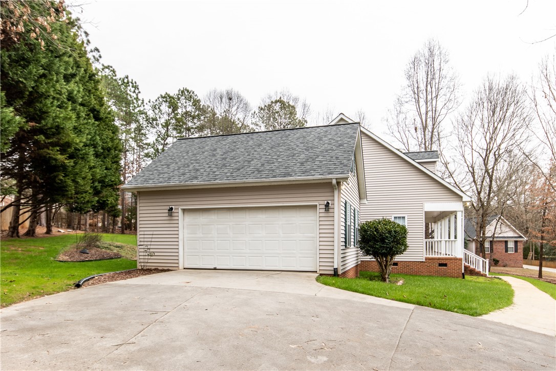 307 Brookstone Way Central, SC 29630 - Photo 22 of 24 Gallery Image 22