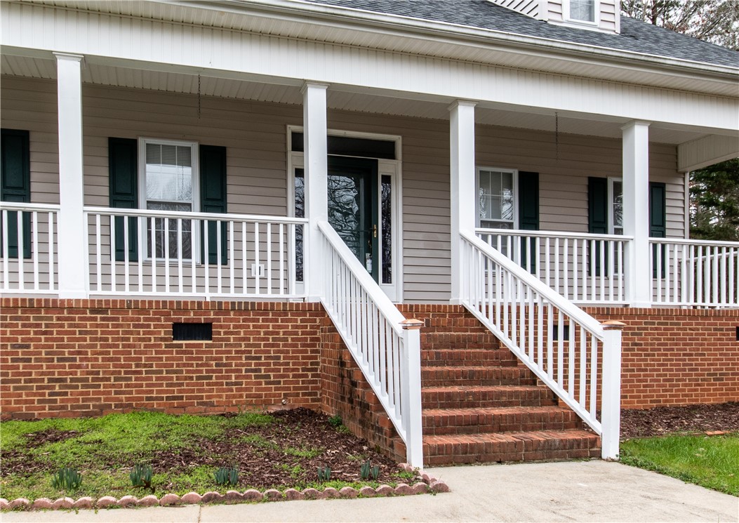 307 Brookstone Way Central, SC 29630 - Photo 4 of 24 Gallery Image 4