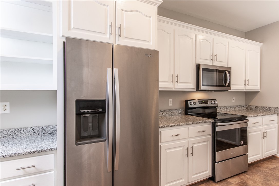 307 Brookstone Way Central, SC 29630 - Photo 8 of 24 Gallery Image 8